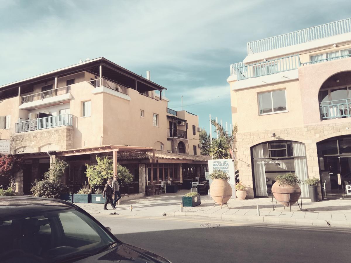 Mike'S Basilica Apartment Paphos Exterior photo